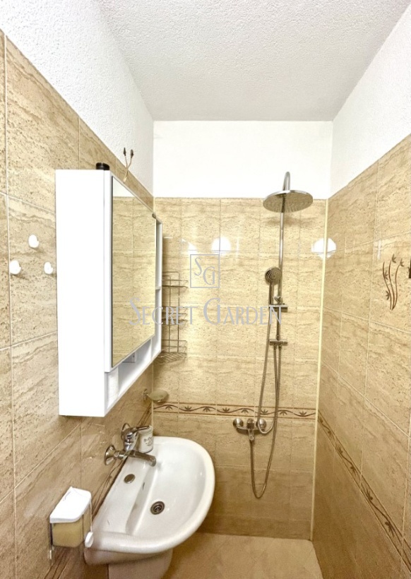 Ген. Александър В. Суворов, София, 2 Bedrooms Bedrooms, ,1 BathroomBathrooms,Апартамент,Под наем,Ген. Александър В. Суворов,2,1088