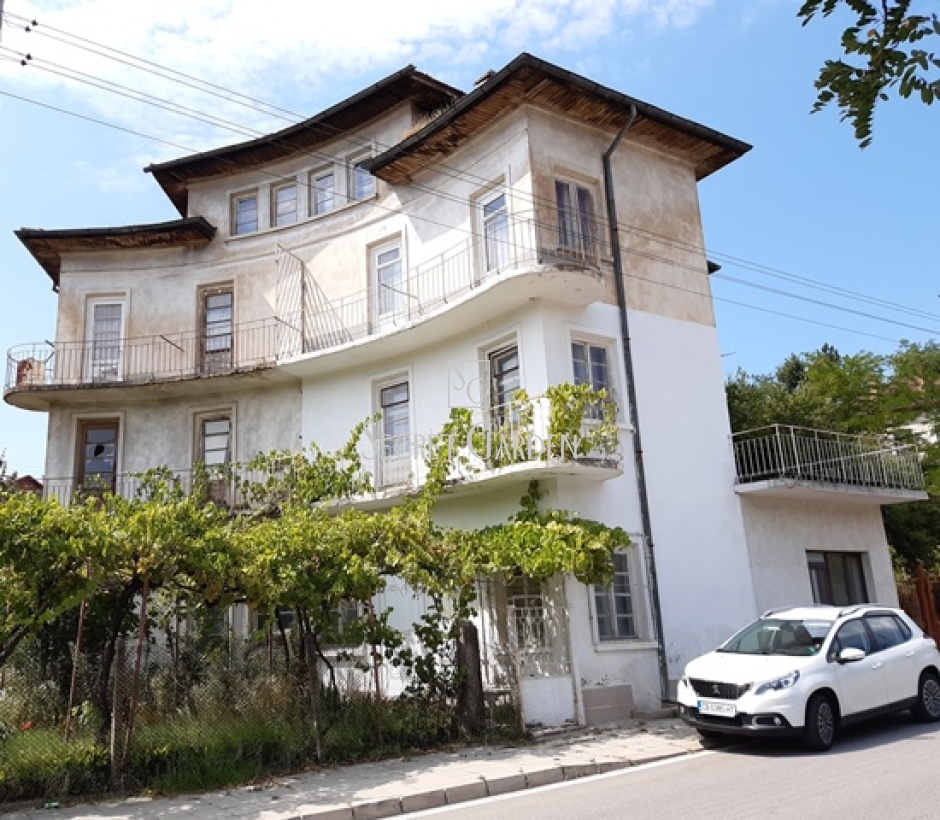 ул. Радост, гр. Момин проход, 10 Bedrooms Bedrooms, ,5 BathroomsBathrooms,Къща,За продажба,ул. Радост,1038