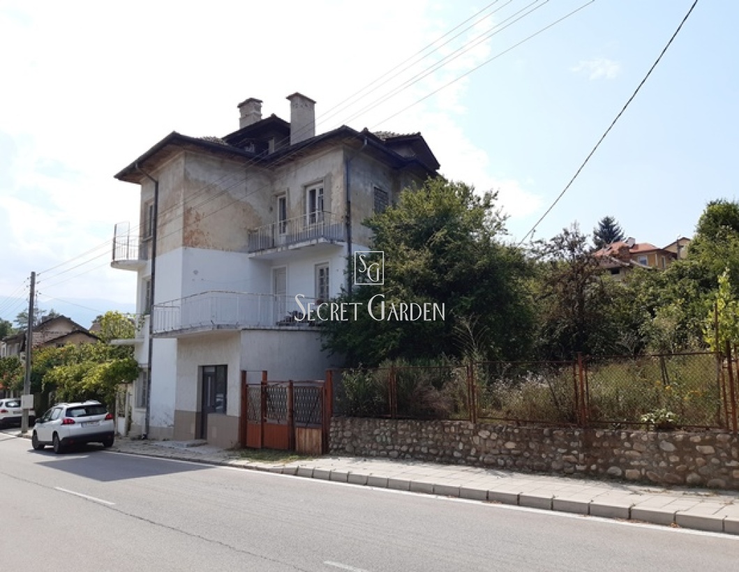 ул. Радост, гр. Момин проход, 10 Bedrooms Bedrooms, ,5 BathroomsBathrooms,Къща,За продажба,ул. Радост,1038